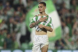 九游体育官方下载-只去贝蒂斯！队友：安东尼拒绝其他队高薪报价，有些东西钱买不到