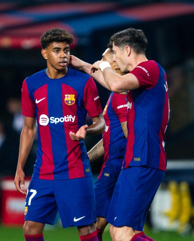 九游体育-莱万虐待未成年人了吗？亚马尔是不是真该挨骂？