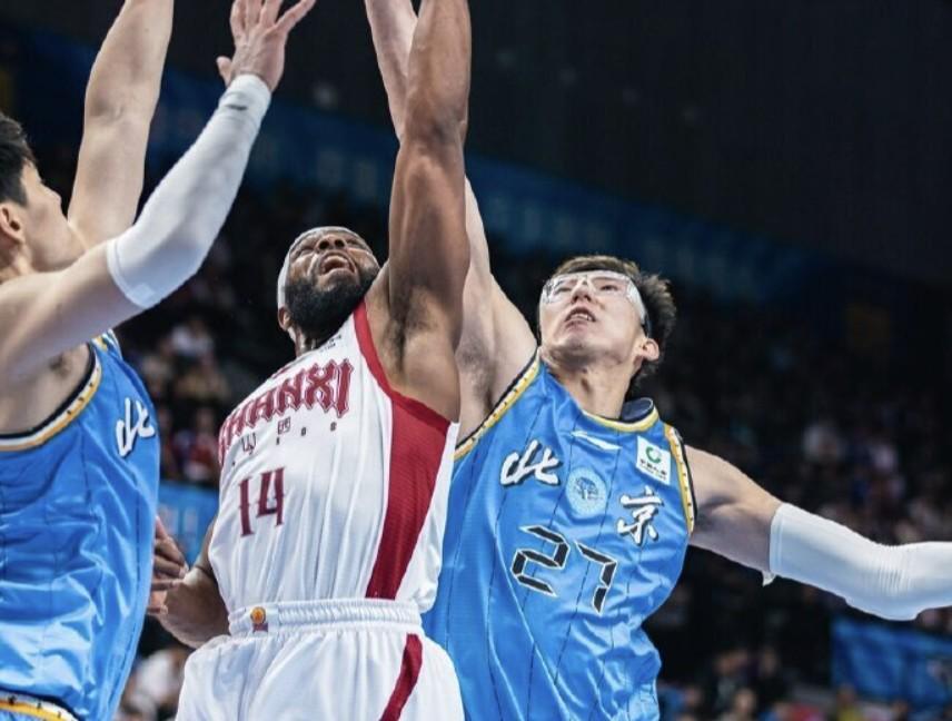 九游体育官方下载-许利民谈周琦受伤：还是眼睛问题，等17日检查后才有明确结果